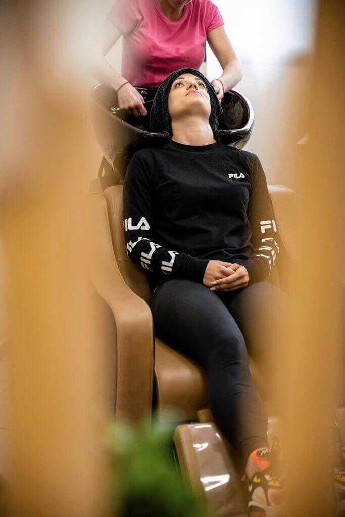 reportage photo salon de coiffure shampoing reportage photo salon de coiffure shampoing