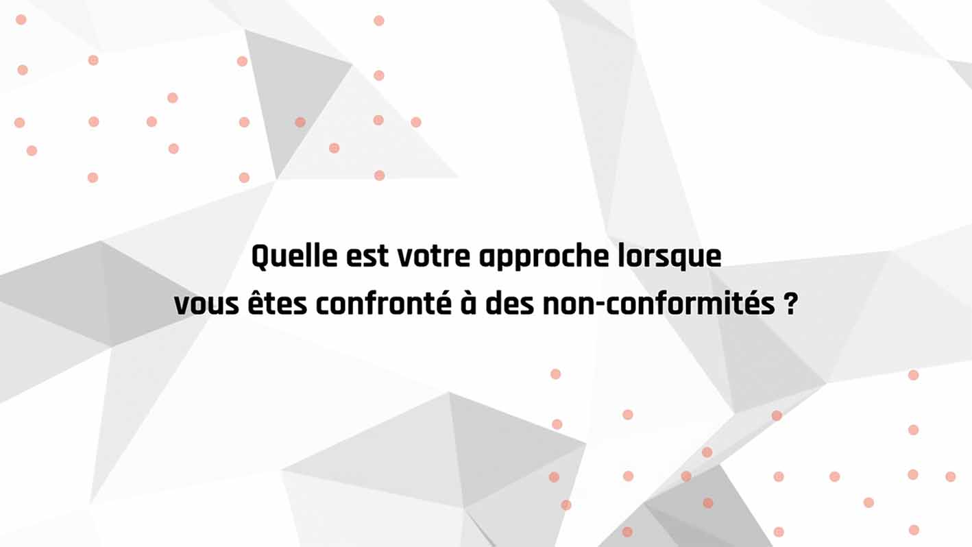 Atacadão — question affichée à l’écran (slide) Interview Atacadão —question affichée à l’écran (slide), structure d’interview Zest HACCP.