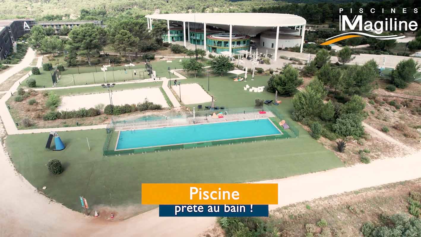 Piscine remplie et fini