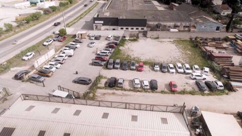 Vue aérienne d’ensemble du parking Yellow Park à Vitrolles