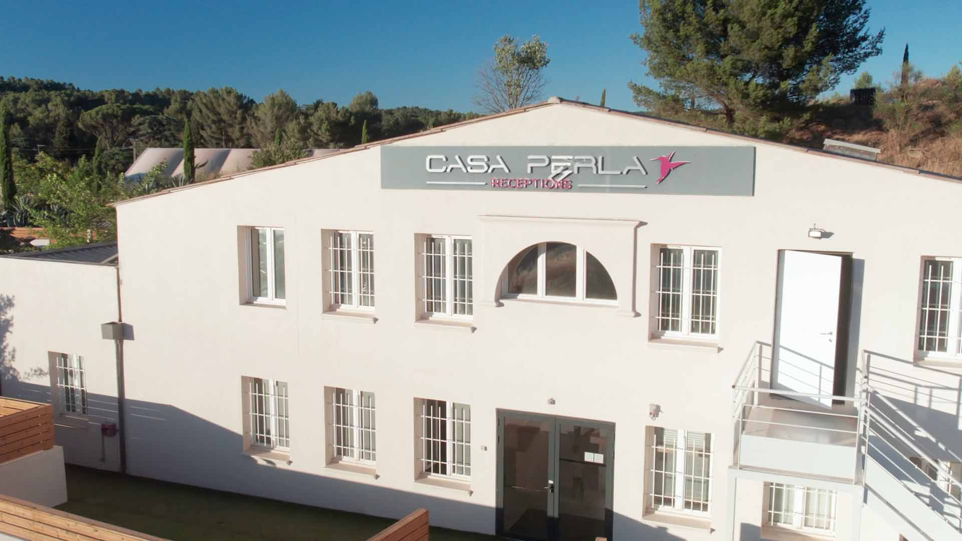 Salle Casa Perla à Peypin — vue drone Vue aérienne de la salle Casa Perla à Peypin pendant la bat-mitsvah de Laura