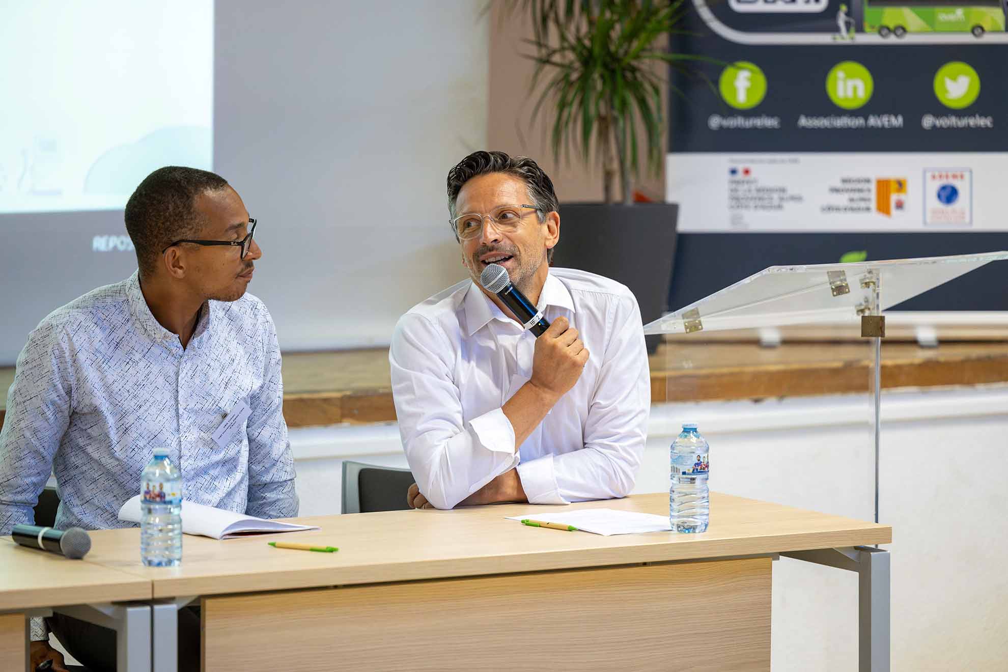 Échange en table ronde pendant les Assises de l’Électro-Mobilité 2025 pour AVEM